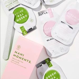 VOESH Mani Moments Set NWT